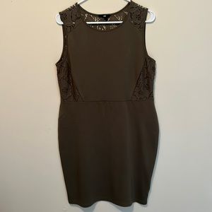 H & M Women’s Green Sleeveless Sheer Back Dress NWOT Size Large